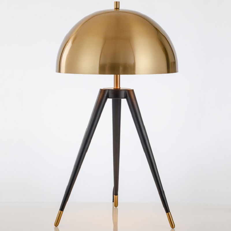 Светильник настольный Matthew Fairbank Design Tripod Lamp Table фото #num#